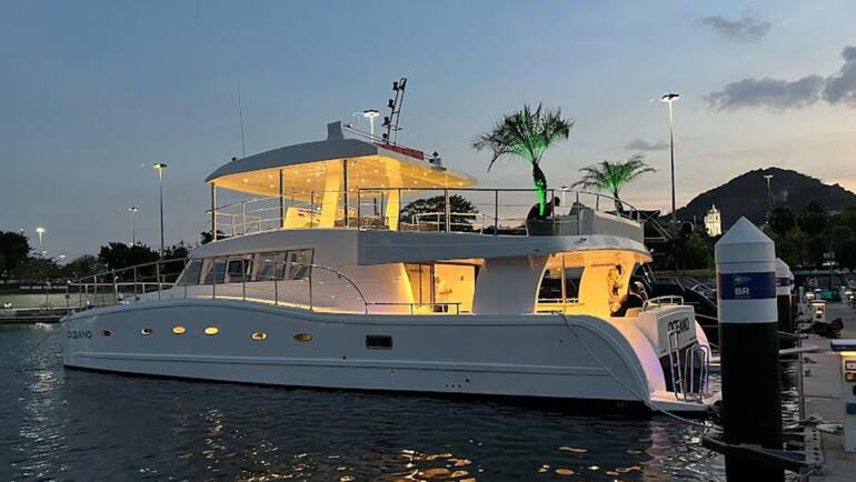 Catamaran Oceano